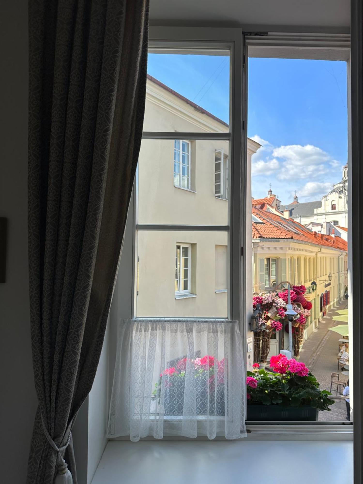 Very Vilnius Stikliu Street ภายนอก รูปภาพ